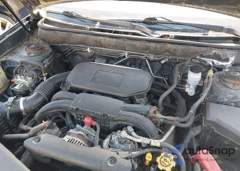 2011 Subaru Legacy 2.5I Premium из США, поврежденный, VIN 4S3BMBG63B3216574